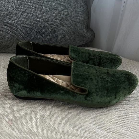 Birdies Ther Heron Forest Green Velvet Slip‎ On Loafer Flats Round Toe Sz 7 - Picture 1 of 10